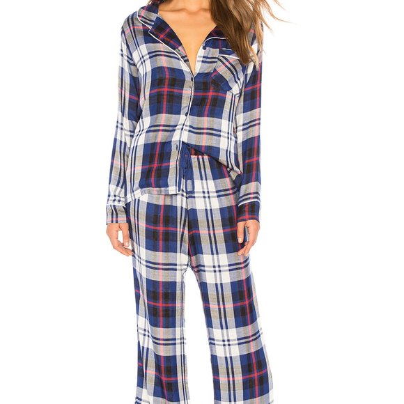 Plush Other - NWT Revlove Plush Ultra Soft Woven PJ Set Size S